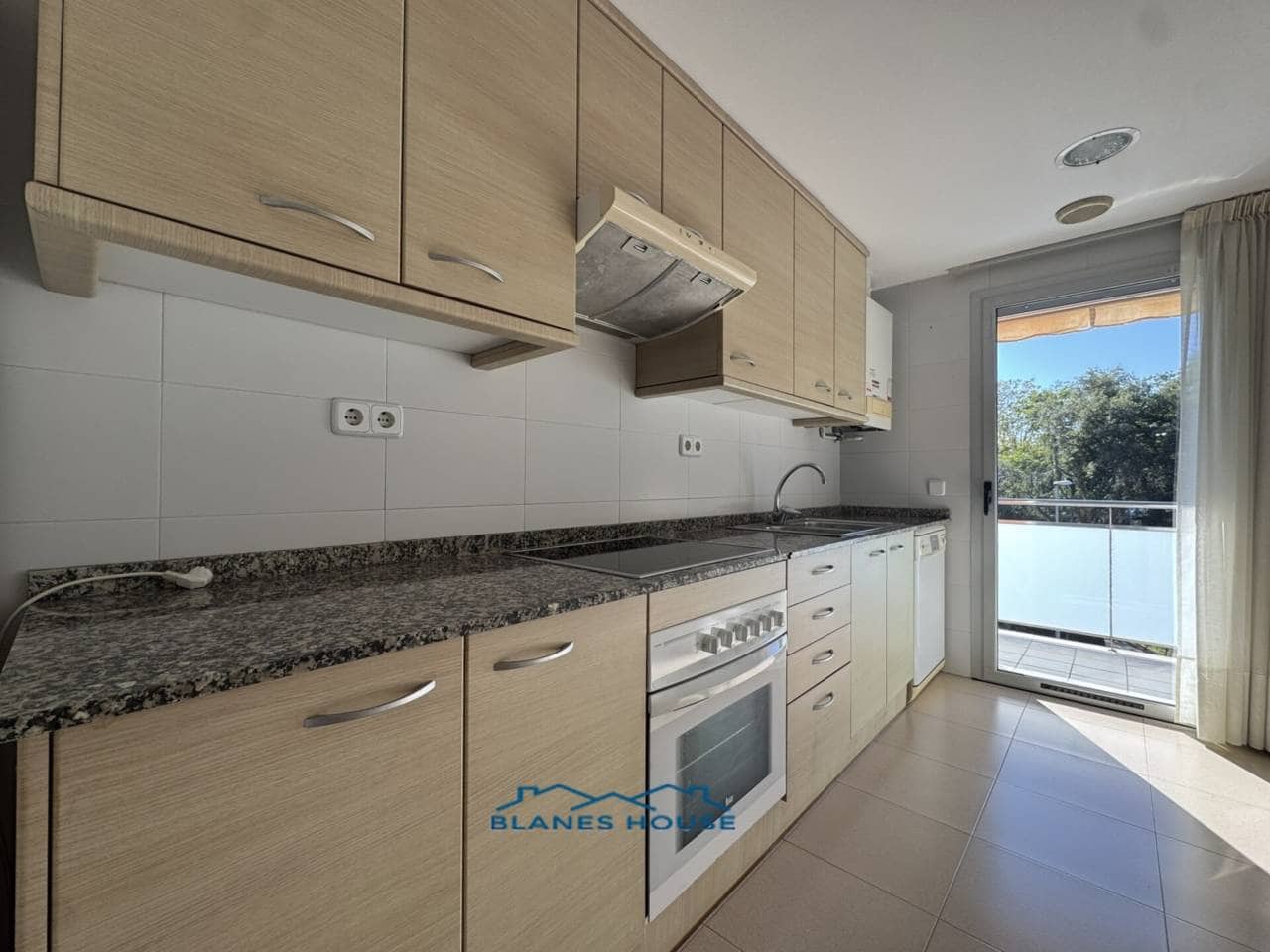 3 bedroom Flat for sale in Blanes - € 265,000 (Ref: 9346871)