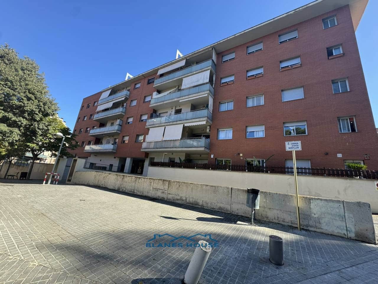 3 bedroom Flat for sale in Blanes - € 265,000 (Ref: 9346871)