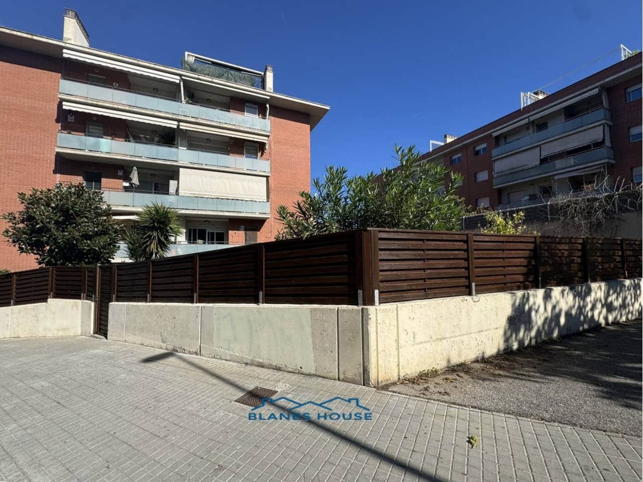 3 bedroom Flat for sale in Blanes - € 265,000 (Ref: 9346871)