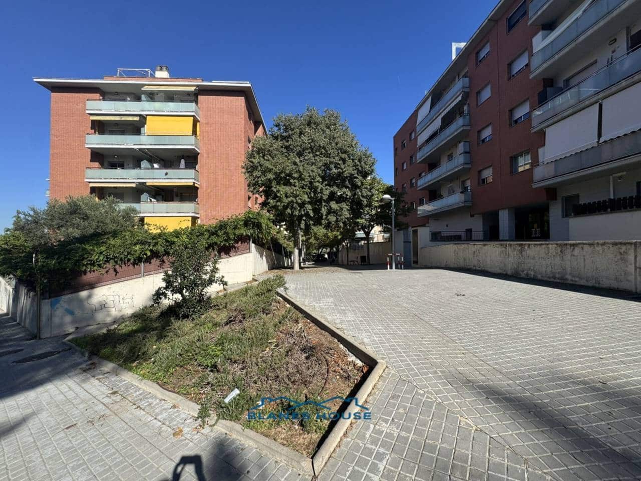 3 bedroom Flat for sale in Blanes - € 265,000 (Ref: 9346871)