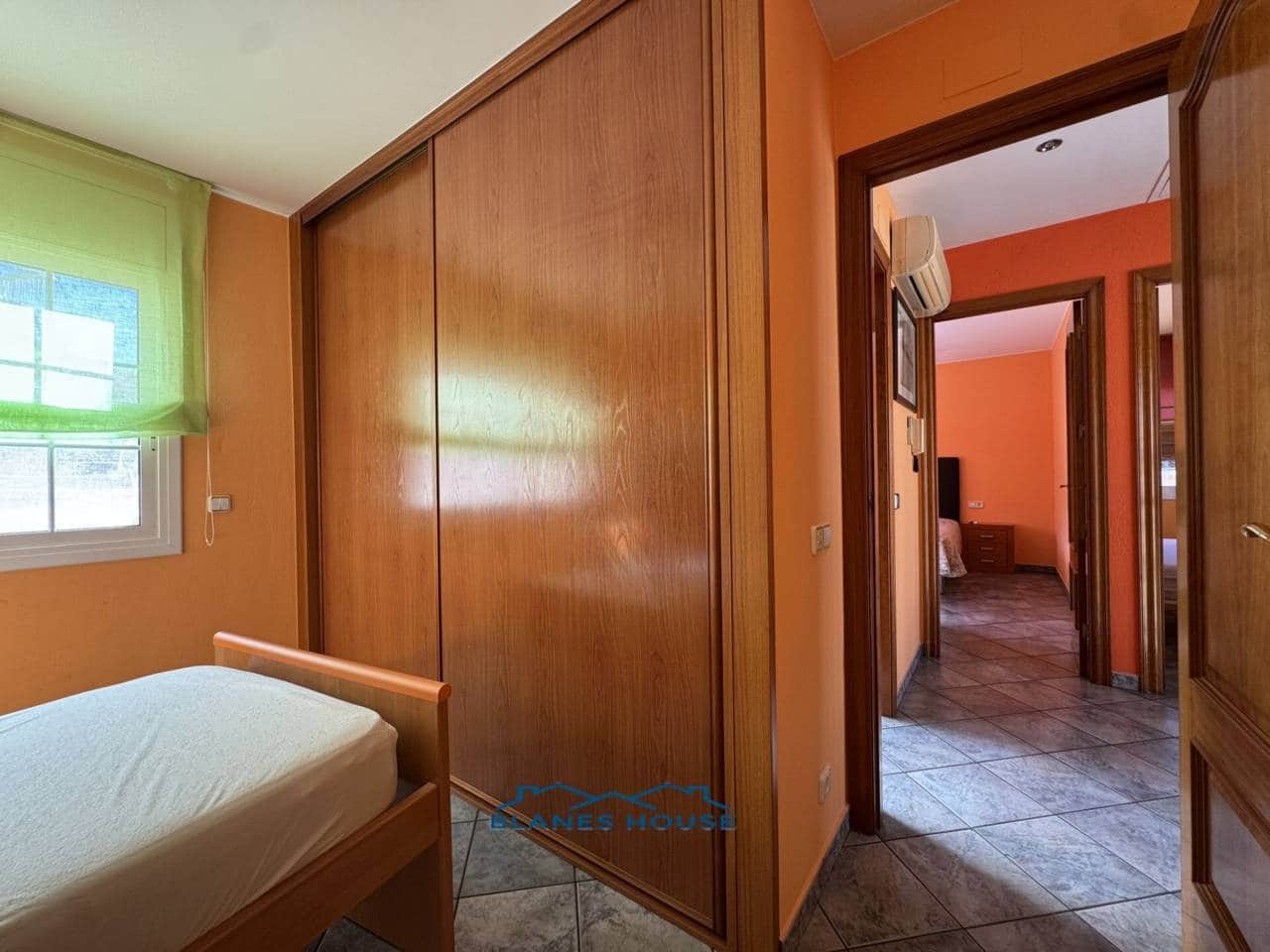 5 chambre Villa/Maison à vendre à Blanes avec piscine garage - 795 000 € (Ref: 9353186)