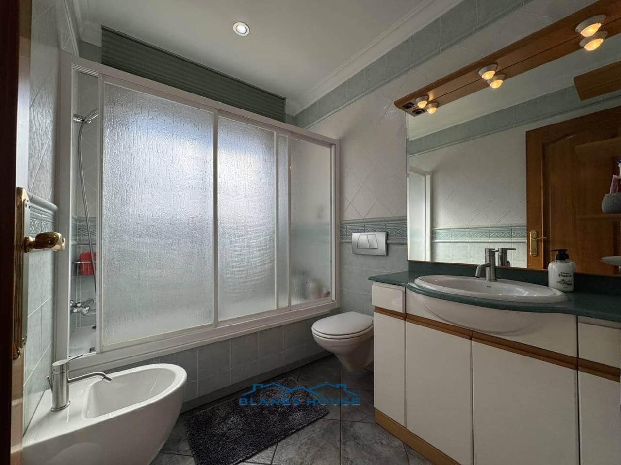 5 chambre Villa/Maison à vendre à Blanes avec piscine garage - 795 000 € (Ref: 9353186)