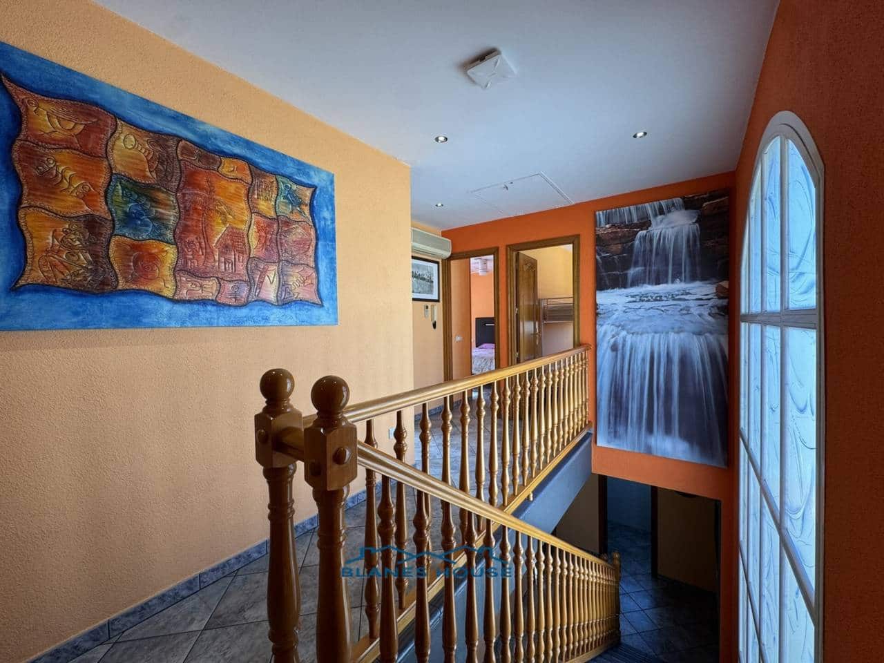 5 chambre Villa/Maison à vendre à Blanes avec piscine garage - 795 000 € (Ref: 9353186)