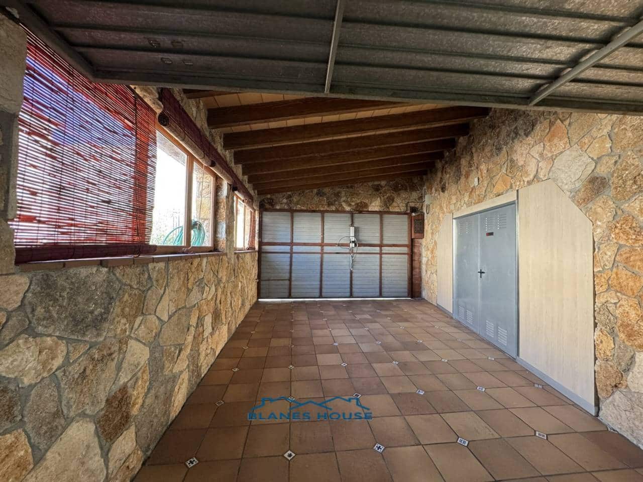 5 chambre Villa/Maison à vendre à Blanes avec piscine garage - 795 000 € (Ref: 9353186)