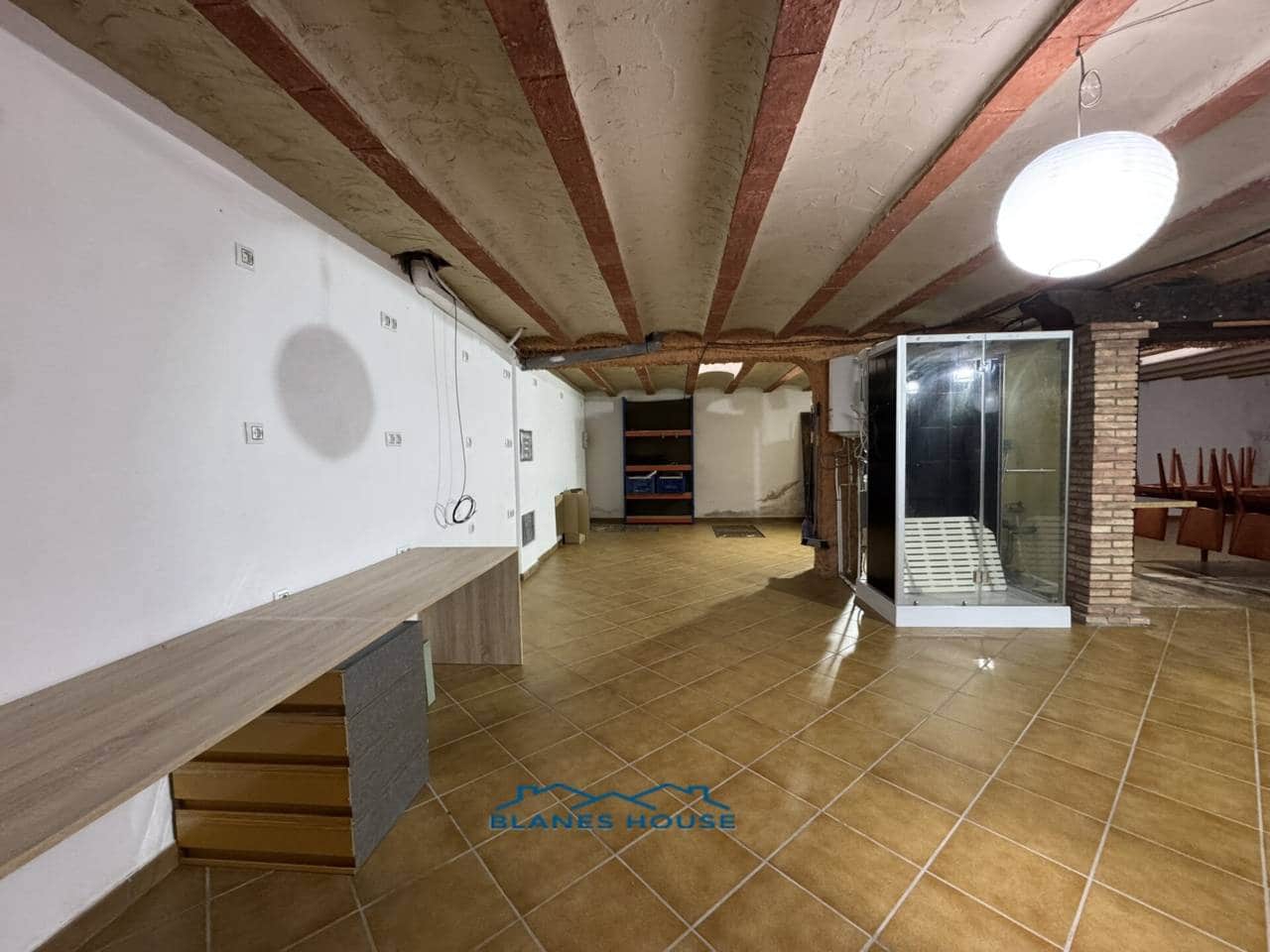 5 chambre Villa/Maison à vendre à Blanes avec piscine garage - 795 000 € (Ref: 9353186)