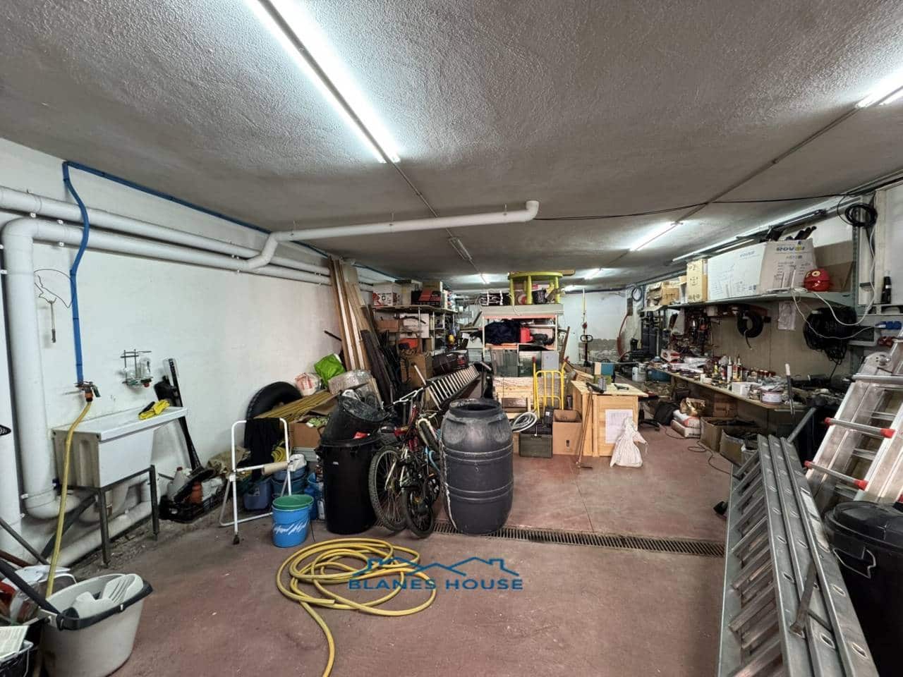 5 chambre Villa/Maison à vendre à Blanes avec piscine garage - 795 000 € (Ref: 9353186)