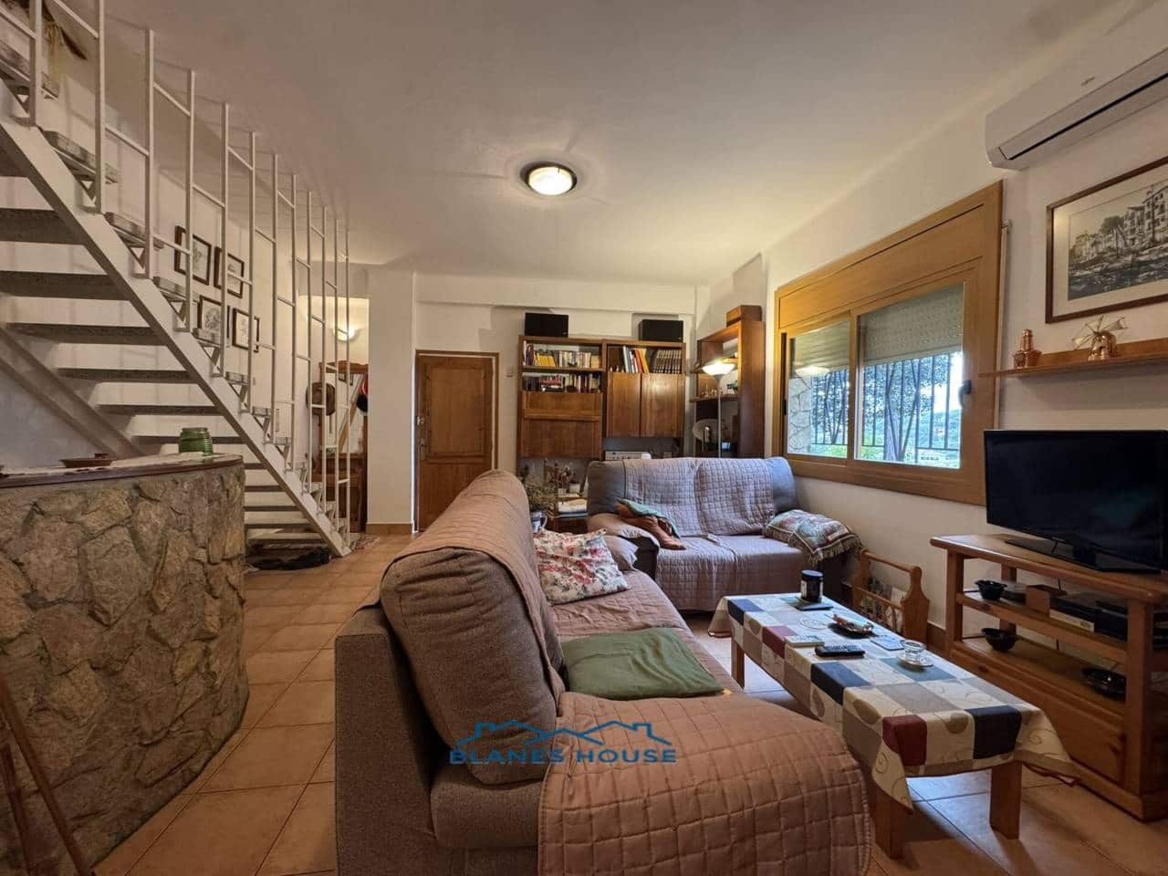 4 slaapkamer Villa te koop in Tordera met zwembad - € 395.000 (Ref: 9398207)