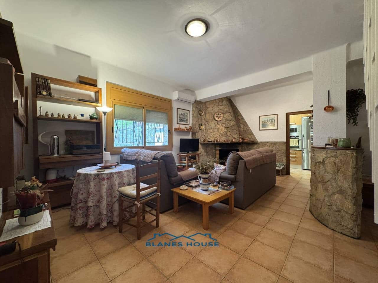 4 slaapkamer Villa te koop in Tordera met zwembad - € 395.000 (Ref: 9398207)