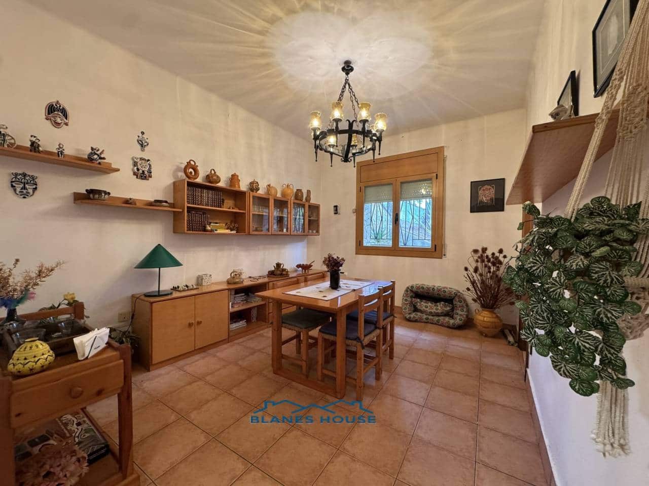 4 slaapkamer Villa te koop in Tordera met zwembad - € 395.000 (Ref: 9398207)