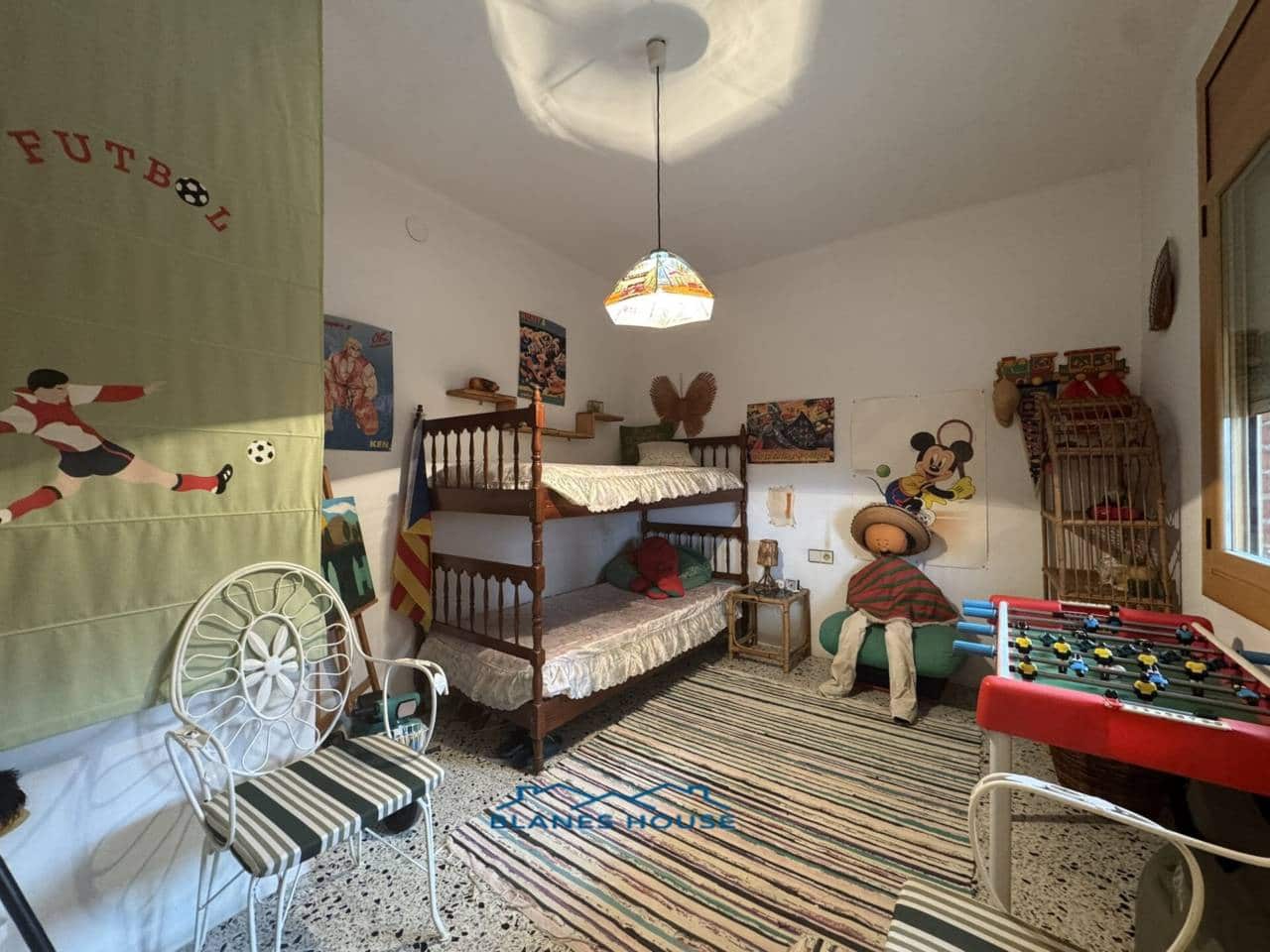 4 slaapkamer Villa te koop in Tordera met zwembad - € 395.000 (Ref: 9398207)