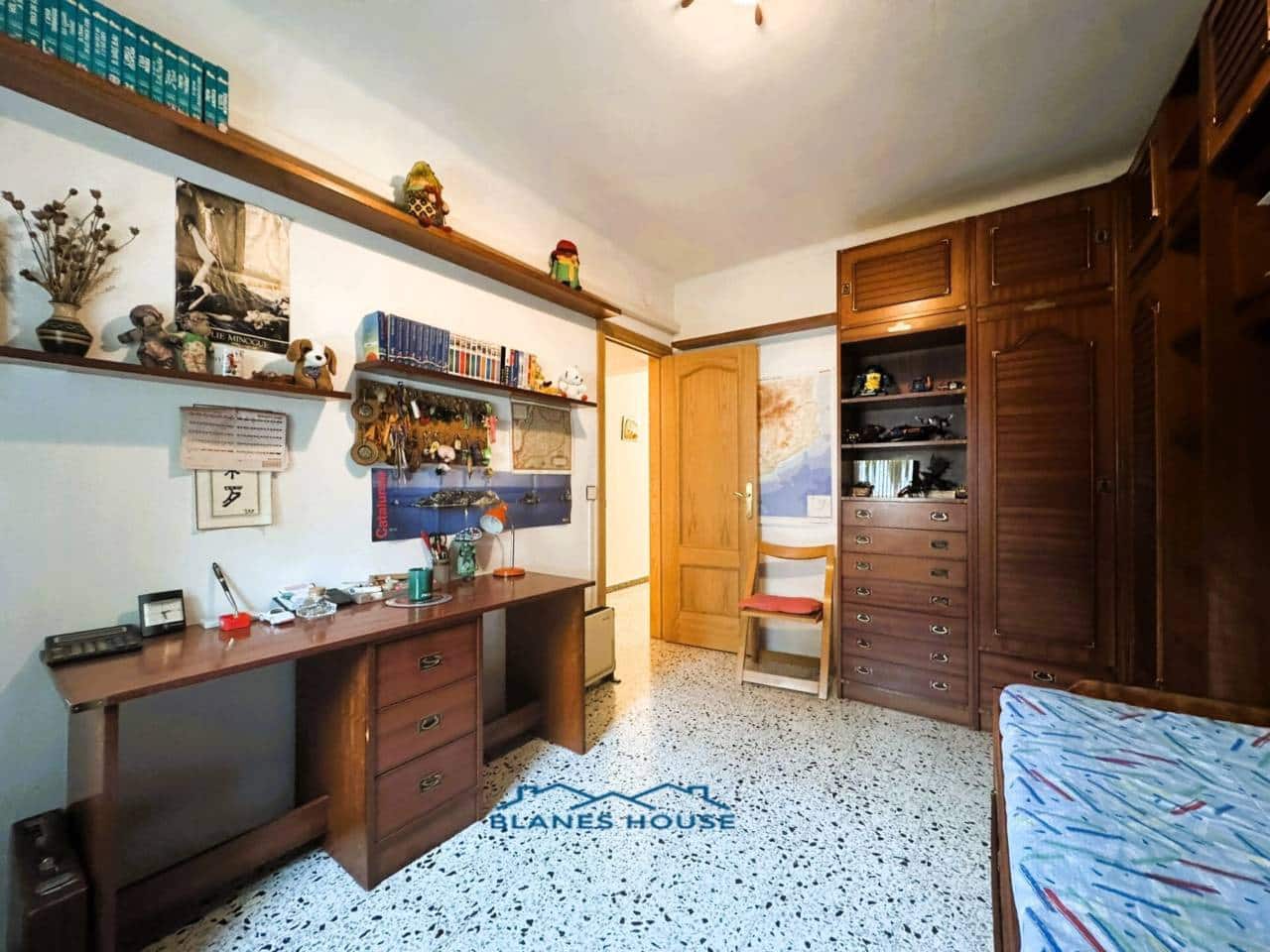 4 slaapkamer Villa te koop in Tordera met zwembad - € 395.000 (Ref: 9398207)