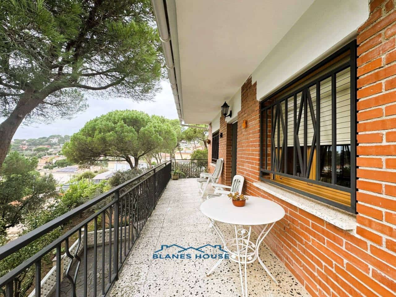 4 slaapkamer Villa te koop in Tordera met zwembad - € 395.000 (Ref: 9398207)