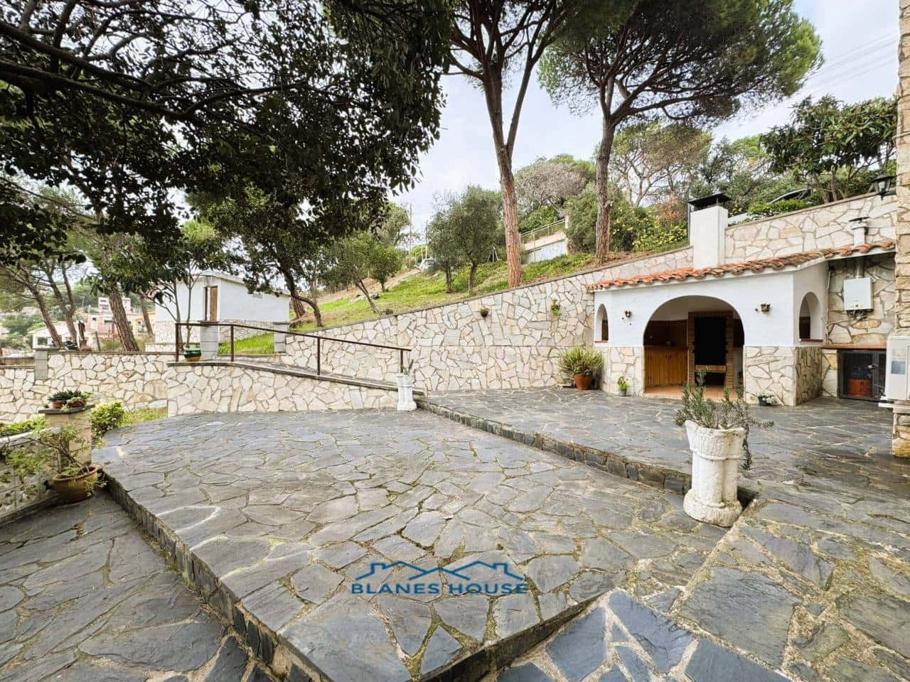 4 slaapkamer Villa te koop in Tordera met zwembad - € 395.000 (Ref: 9398207)