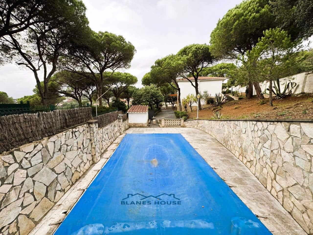 4 slaapkamer Villa te koop in Tordera met zwembad - € 395.000 (Ref: 9398207)