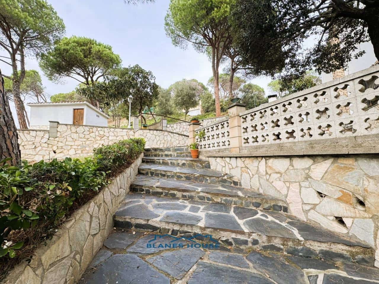 4 slaapkamer Villa te koop in Tordera met zwembad - € 395.000 (Ref: 9398207)