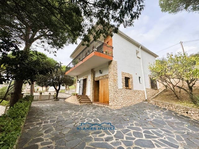 4 bedroom Villa for sale in Tordera with pool - € 395,000 (Ref: 9398207)