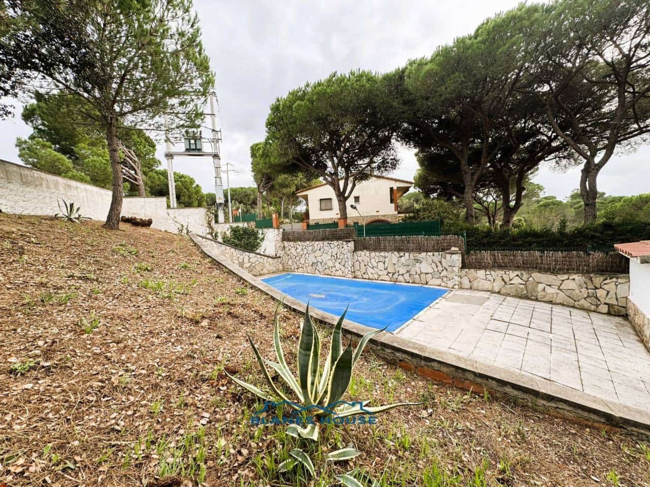 4 slaapkamer Villa te koop in Tordera met zwembad - € 395.000 (Ref: 9398207)