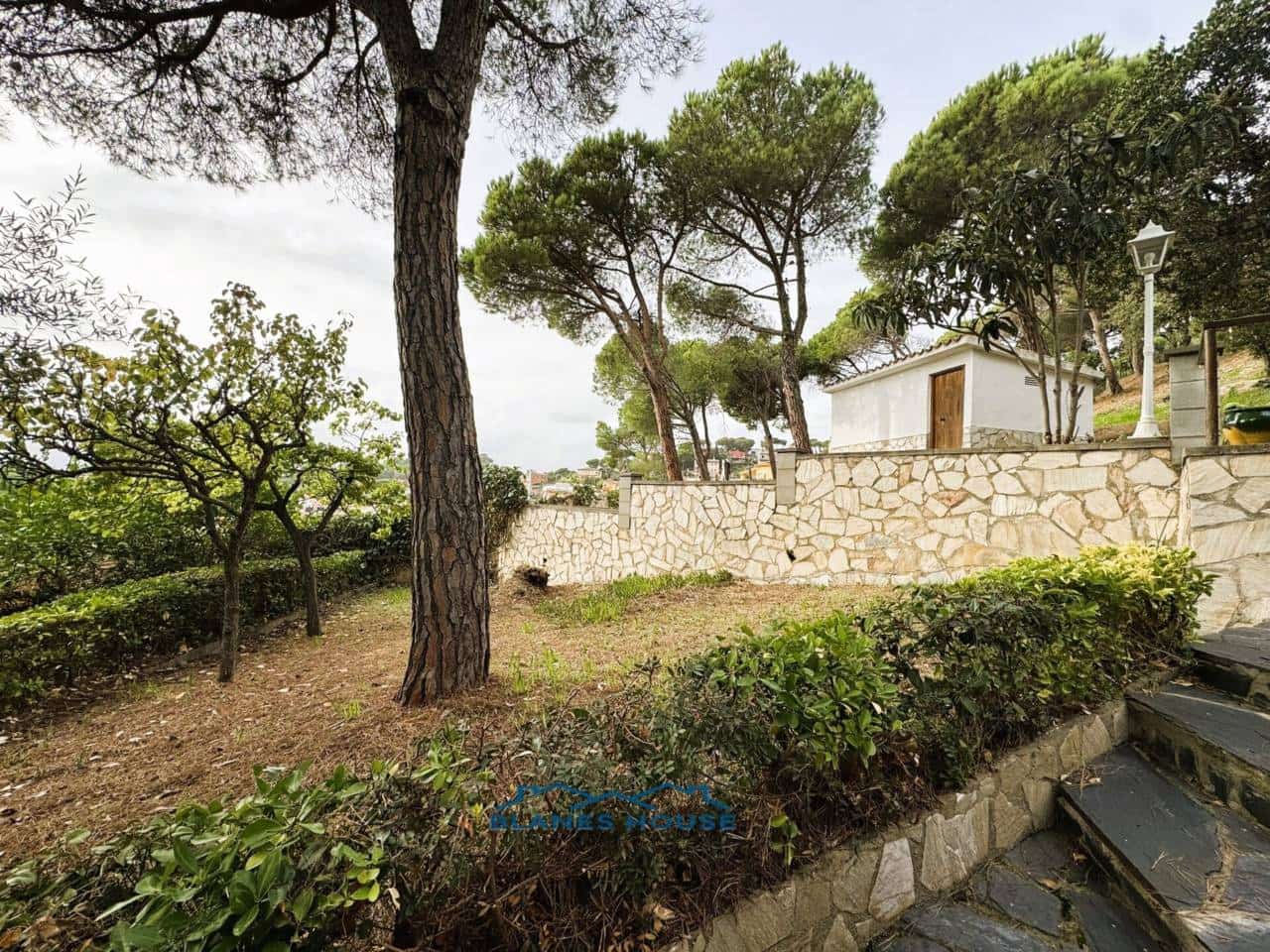 4 slaapkamer Villa te koop in Tordera met zwembad - € 395.000 (Ref: 9398207)