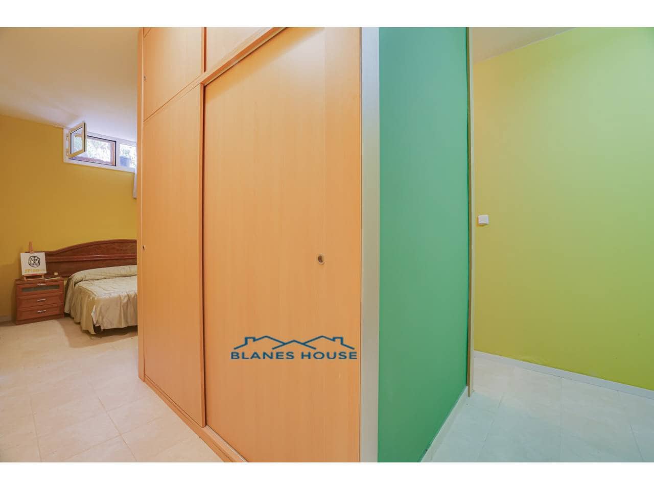 6 sovrum Villa till salu i Bigues i Riells med garage - 399 000 € (Ref: 9415483)