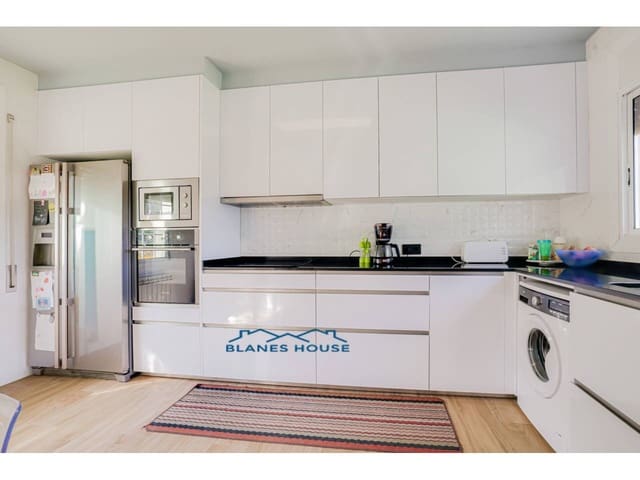 6 slaapkamer Villa te koop in Bigues, Bigues i Riells met garage - € 399.000 (Ref: 9415483)