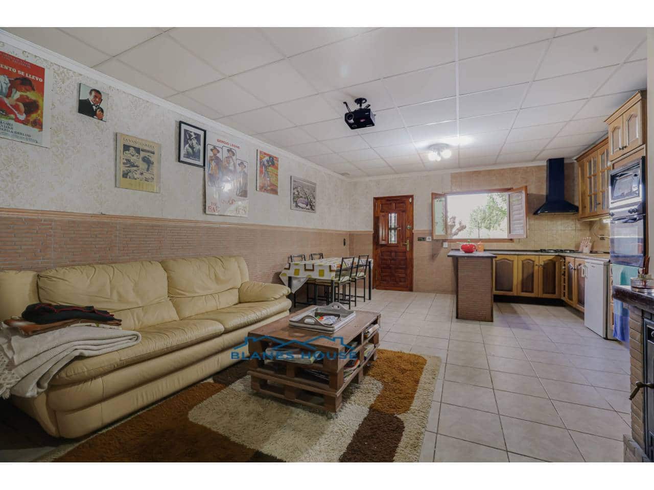 6 sovrum Villa till salu i Bigues i Riells med garage - 399 000 € (Ref: 9415483)