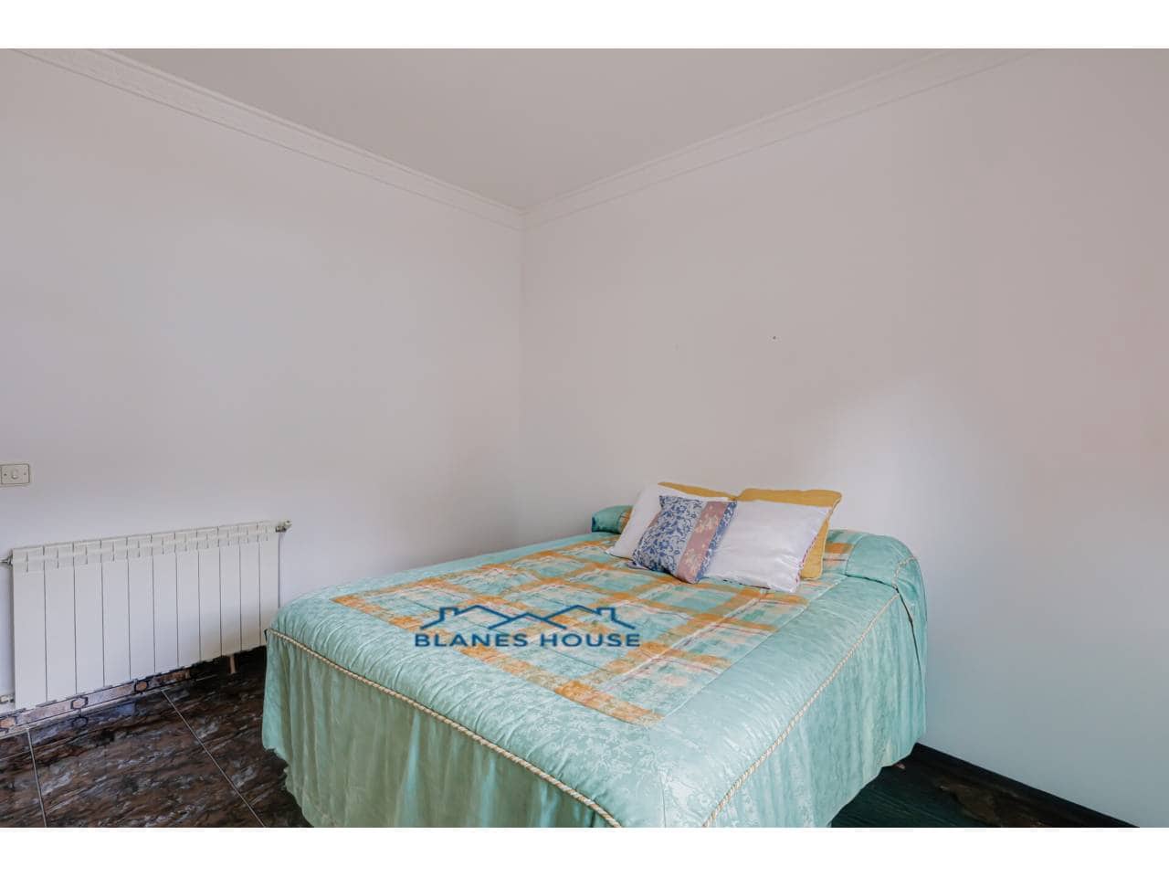 6 sovrum Villa till salu i Bigues i Riells med garage - 399 000 € (Ref: 9415483)