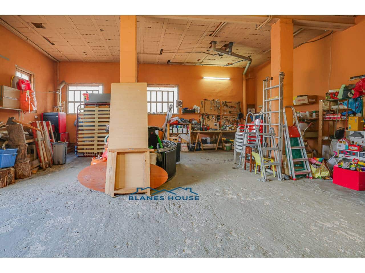 6 sovrum Villa till salu i Bigues i Riells med garage - 399 000 € (Ref: 9415483)