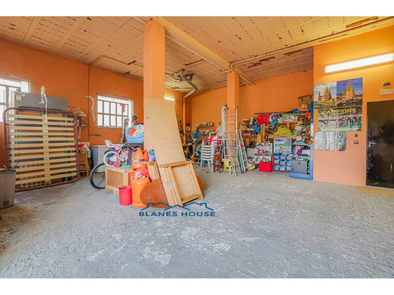 6 sovrum Villa till salu i Bigues i Riells med garage - 399 000 € (Ref: 9415483)