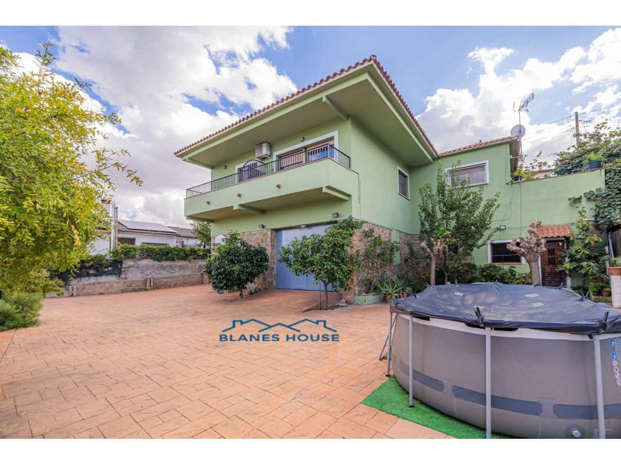 6 sovrum Villa till salu i Bigues i Riells med garage - 399 000 € (Ref: 9415483)