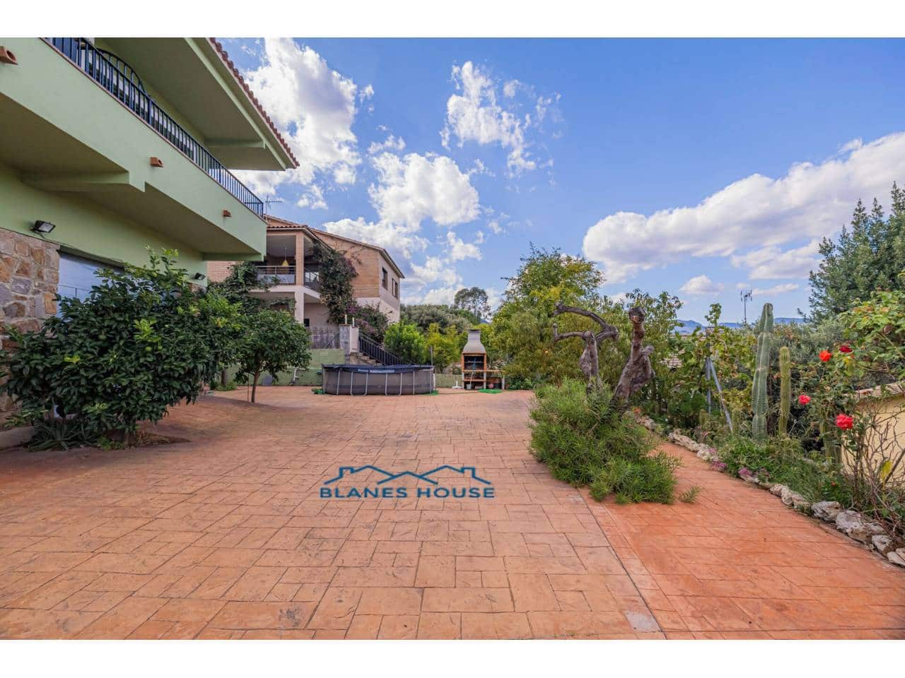 6 sovrum Villa till salu i Bigues i Riells med garage - 399 000 € (Ref: 9415483)