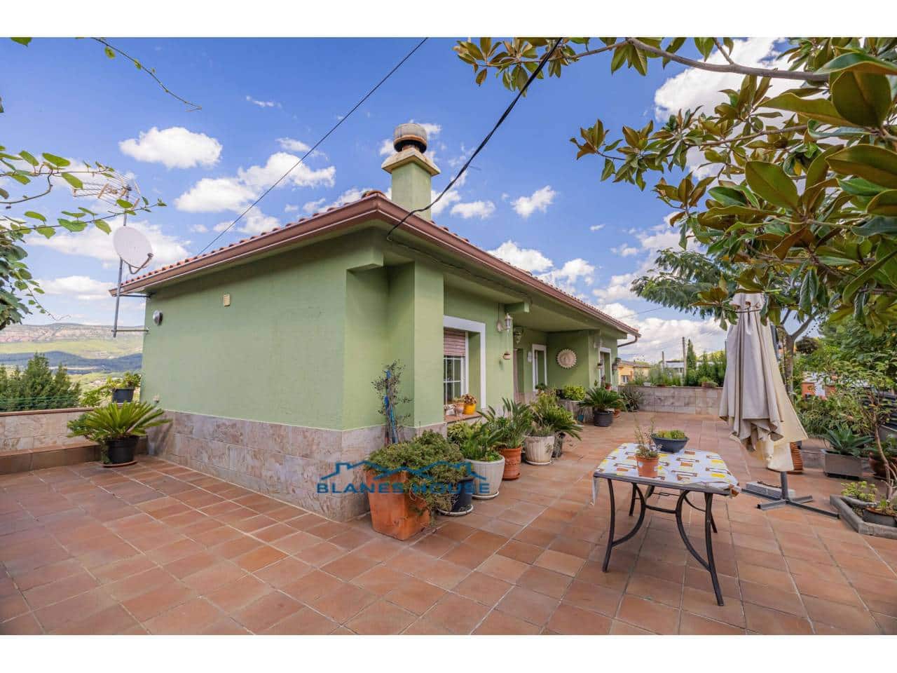 6 sovrum Villa till salu i Bigues i Riells med garage - 399 000 € (Ref: 9415483)