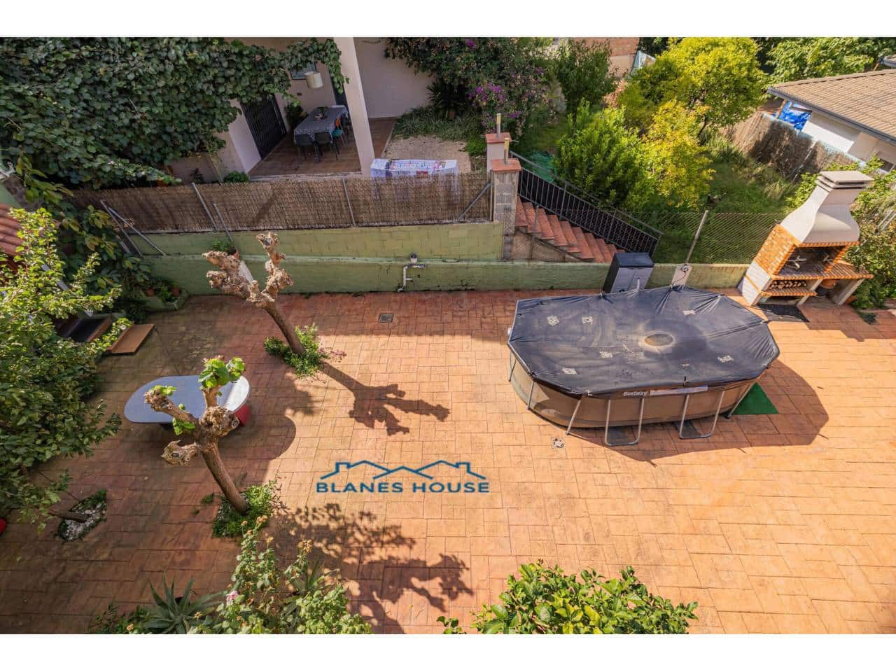 6 sovrum Villa till salu i Bigues i Riells med garage - 399 000 € (Ref: 9415483)