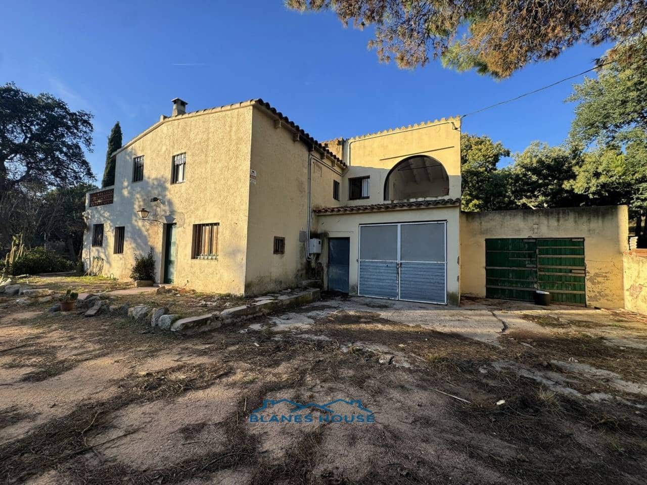 4 sovrum Finca/Hus på landet till salu i Tordera med garage - 475 000 € (Ref: 9421907)