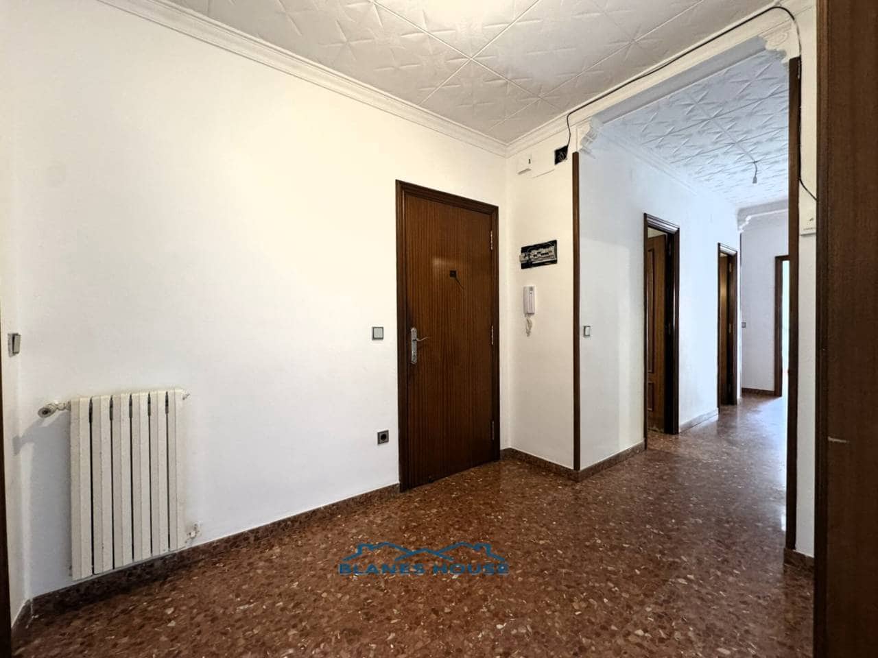 5 bedroom Flat for sale in Blanes - € 259,000 (Ref: 9421908)