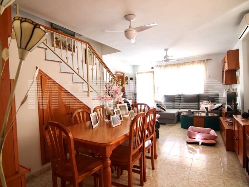 4 bedroom Semi-detached Villa for sale in Puerto de Mazarron - € 249,000 (Ref: 10102243)