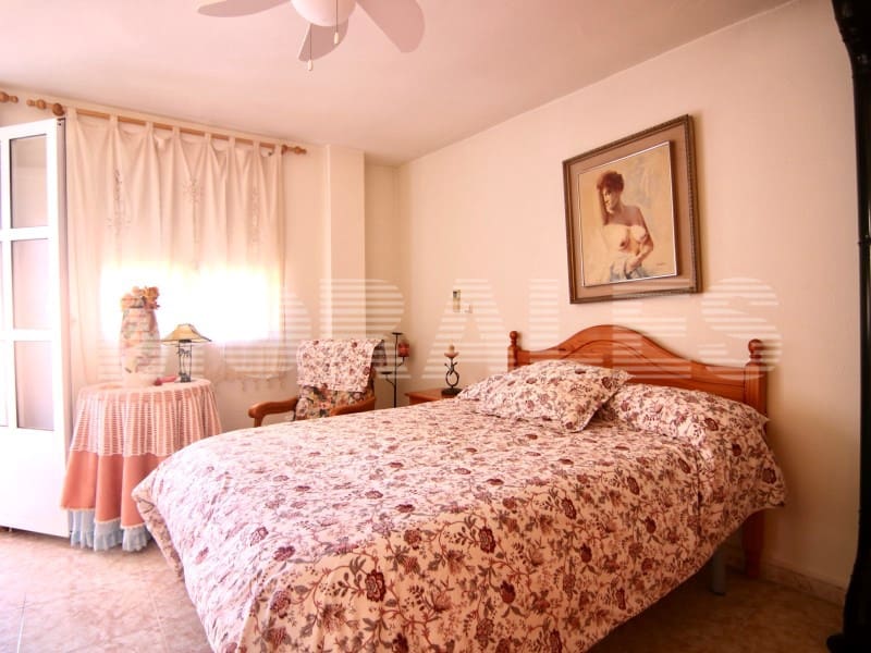 4 bedroom Semi-detached Villa for sale in Puerto de Mazarron - € 249,000 (Ref: 10102243)