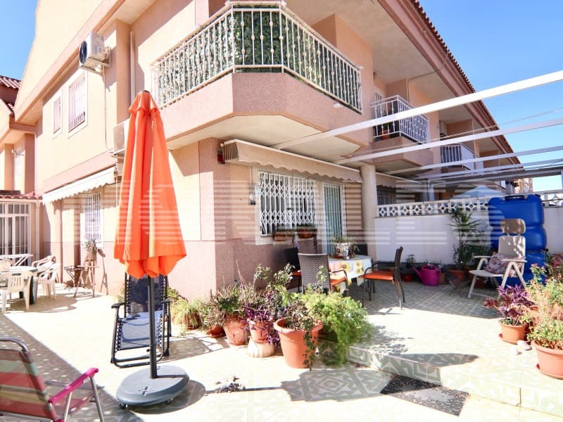 4 bedroom Semi-detached Villa for sale in Puerto de Mazarron - € 249,000 (Ref: 10102243)