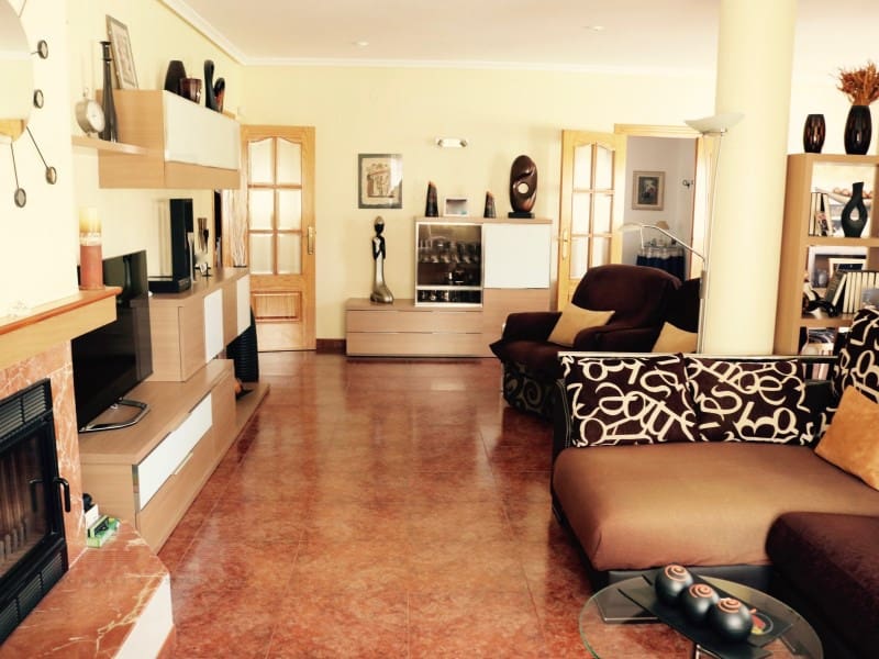 4 bedroom Villa for sale in Mazarron with garage - € 425,000 (Ref: 5186487)