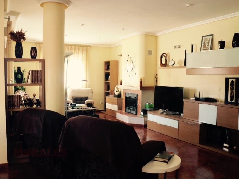 4 bedroom Villa for sale in Mazarron with garage - € 425,000 (Ref: 5186487)