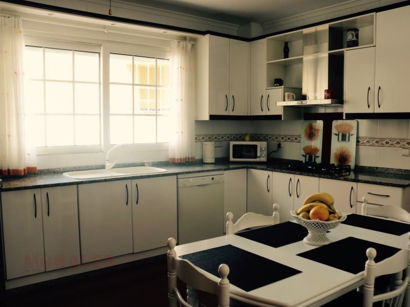 4 bedroom Villa for sale in Mazarron with garage - € 425,000 (Ref: 5186487)