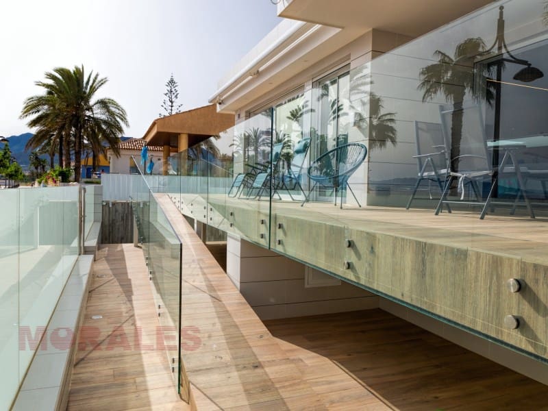 4 sypialnia Willa na sprzedaż w Puerto de Mazarron z basenem garażem - 1 500 000 € (Ref: 6601659)