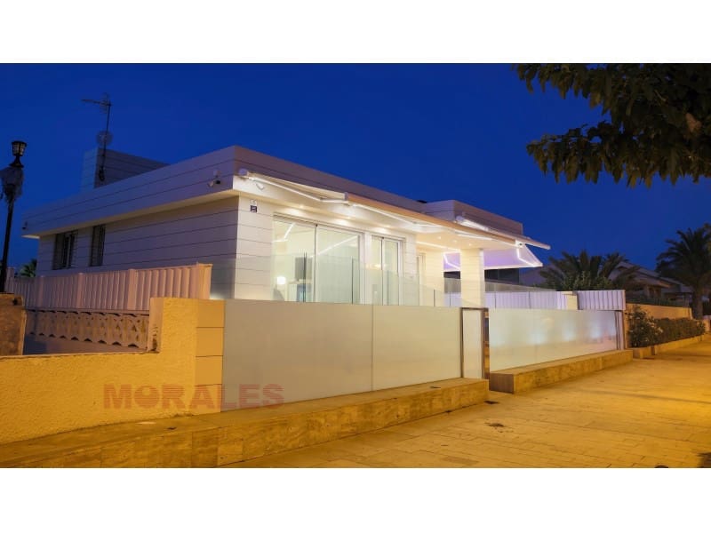 4 sypialnia Willa na sprzedaż w Puerto de Mazarron z basenem garażem - 1 500 000 € (Ref: 6601659)