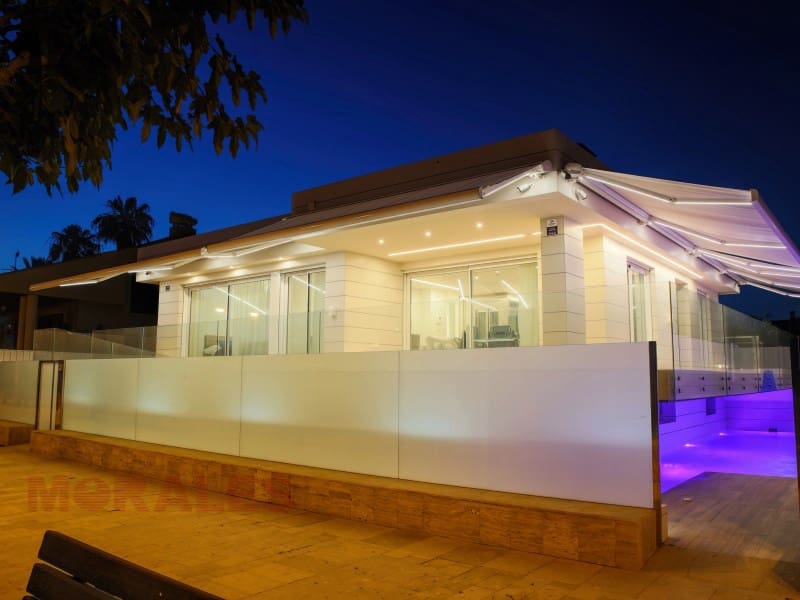 4 sypialnia Willa na sprzedaż w Puerto de Mazarron z basenem garażem - 1 500 000 € (Ref: 6601659)