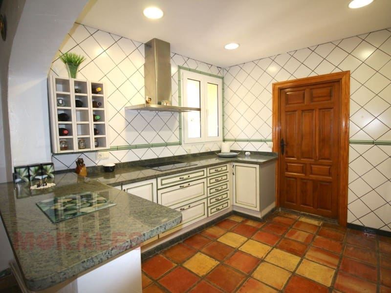 6 sypialnia Willa na sprzedaż w Mazarron z basenem garażem - 900 000 € (Ref: 6792703)