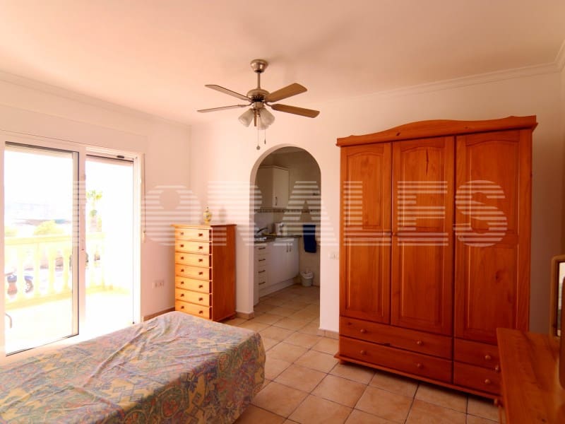 5 bedroom Villa for sale in Mazarron with garage - € 535,000 (Ref: 7981136)