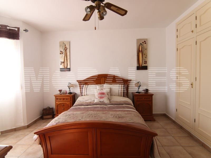 5 bedroom Villa for sale in Mazarron with garage - € 535,000 (Ref: 7981136)