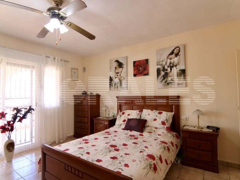 5 bedroom Villa for sale in Mazarron with garage - € 535,000 (Ref: 7981136)