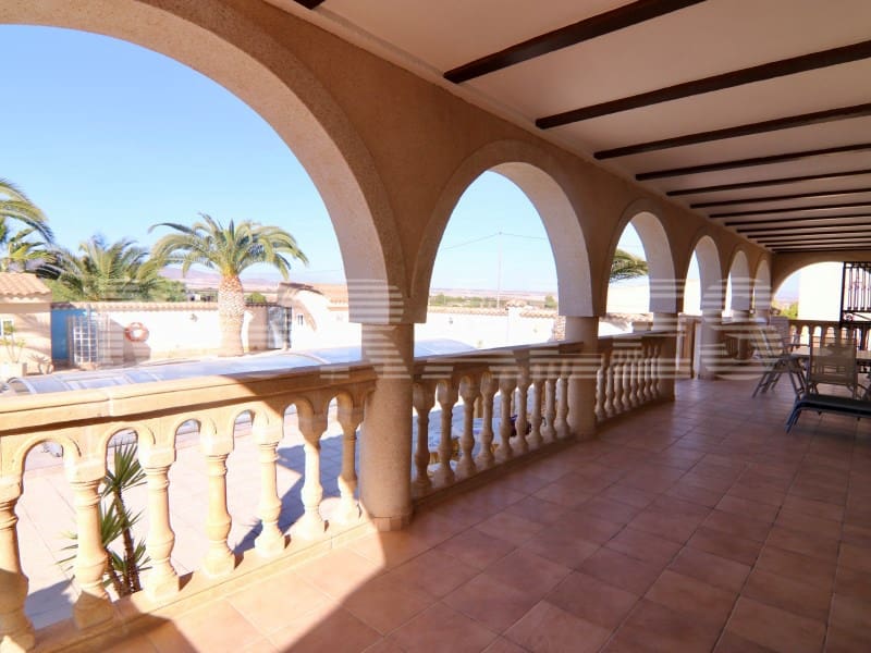 5 bedroom Villa for sale in Mazarron with garage - € 535,000 (Ref: 7981136)