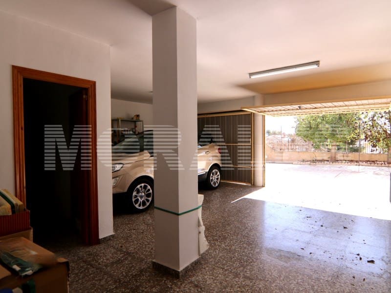 7 bedroom Villa for sale in Totana with garage - € 460,000 (Ref: 8243904)