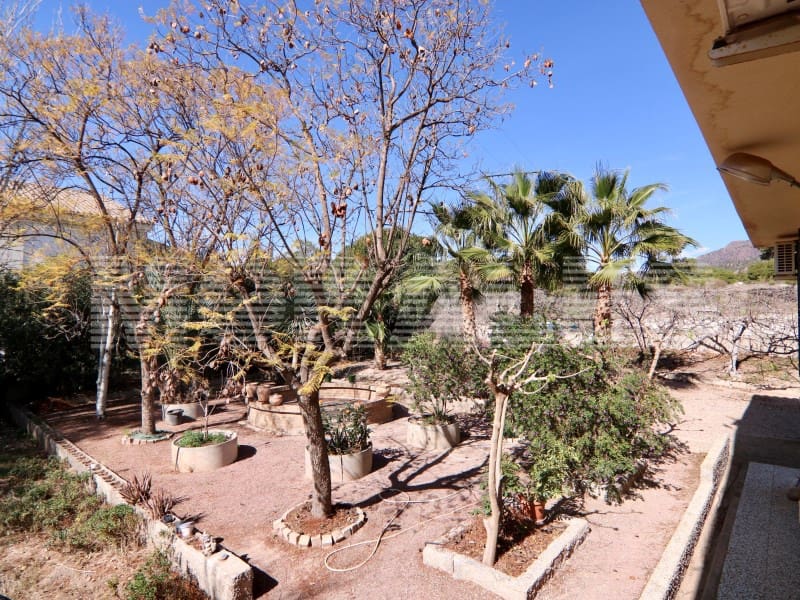 7 bedroom Villa for sale in Totana with garage - € 460,000 (Ref: 8243904)